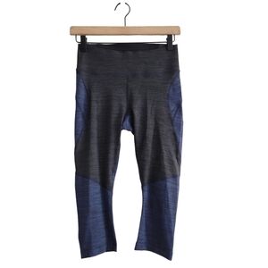 Outdoor Voices Blue/Black Colorblock Cropped Athletic Leggings